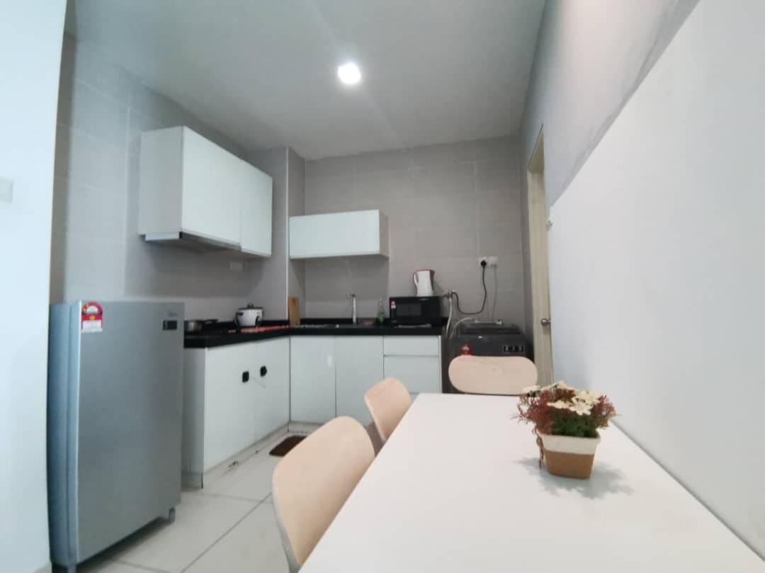 Homestay Kuala Lumpur ; Terminal Tbs ; Bukit Jalil Εξωτερικό φωτογραφία